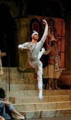 В партии Солора в балете Баядерка