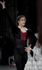 В партии Базиля в балете Дон Кихот