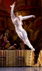 В партии Фрондосо в балете Лауренсия