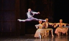 В заглавной партии балета Казанова