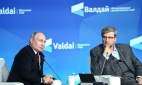 Президент Росссии В.В. Путин (слева) на XX ежегодном заседании Международного дискуссионного клуба «Валдай»