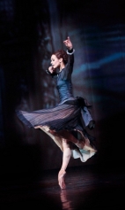 В заглавной партии в балете Анна Каренина