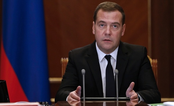 Медведев утвердил требования к определению нормативных затрат при закупках для госорганов
