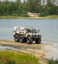 Едет по льду и плывёт по воде