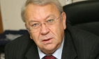 Глава РАН — о рельсотроне, антинаучной бюрократии и экономике